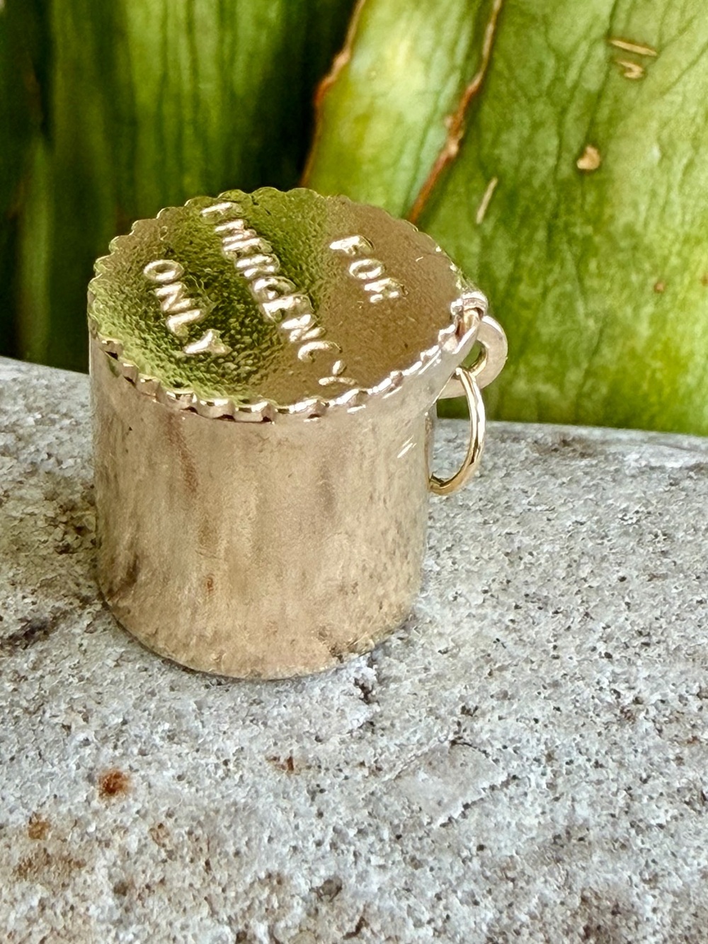 14 karat gold rare 1970 pill box charm